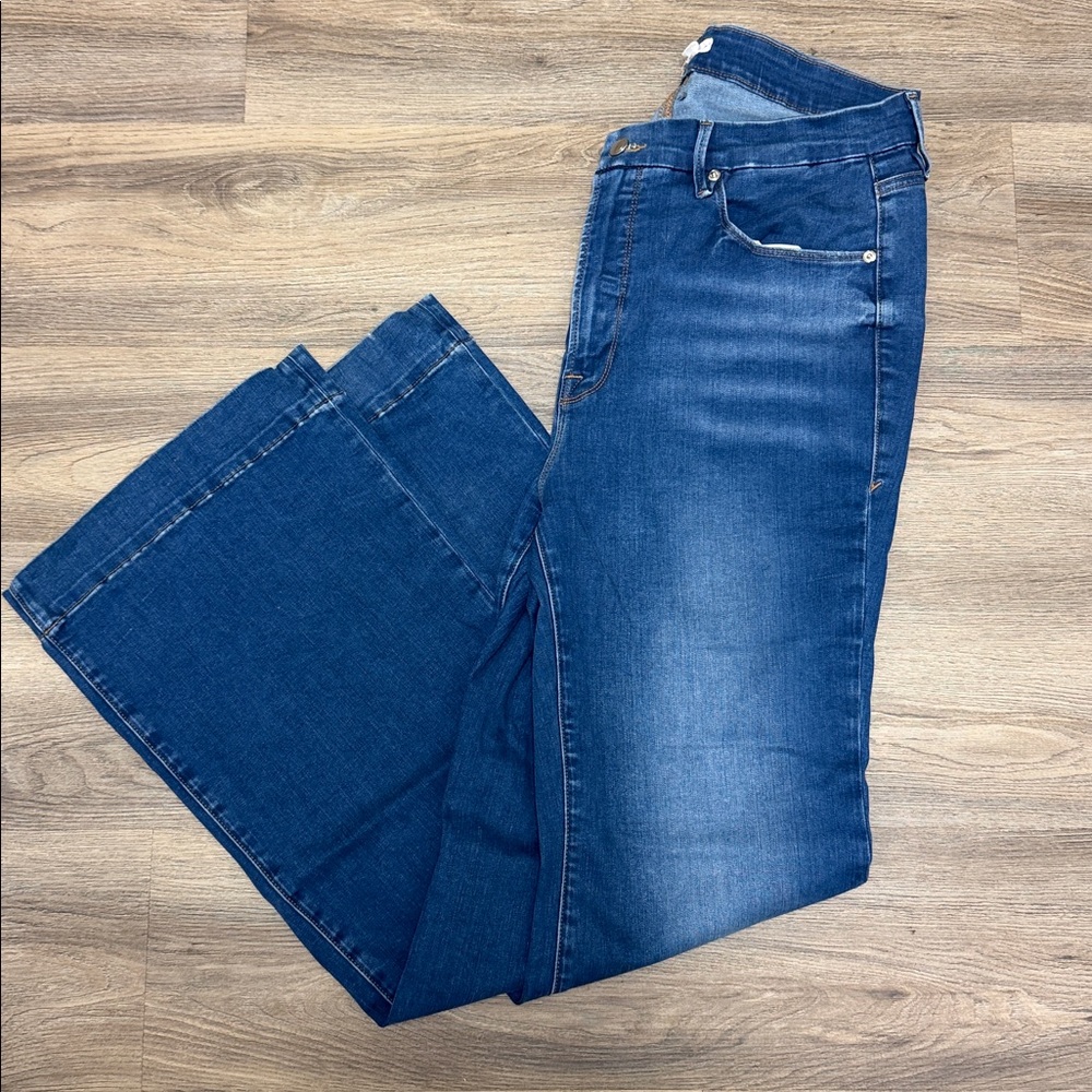 Good American Indigo Flare Jeans